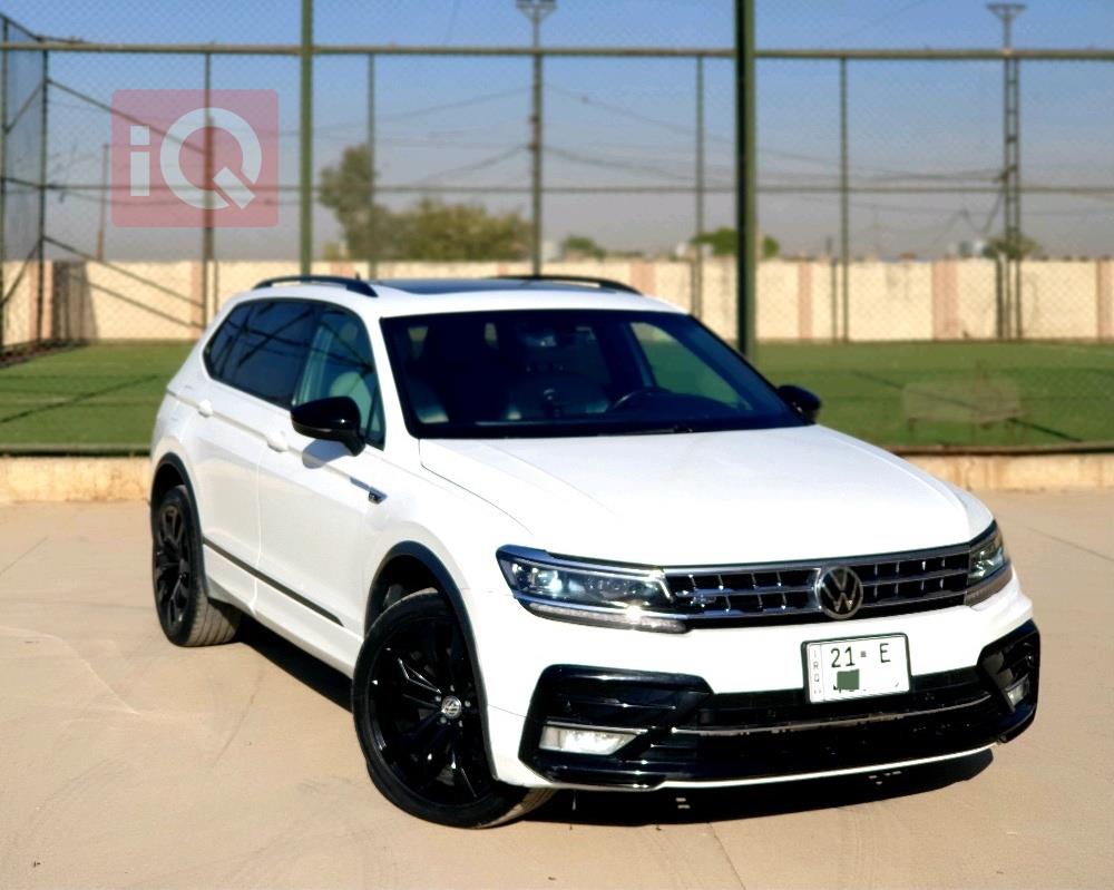https://cdn.iqcars.io3098ea1e-3c44-4d68-ace2-ae243e1e406f_0.jpg